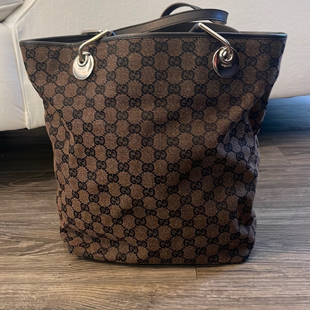 Authentic Gucci Shoulder Bag